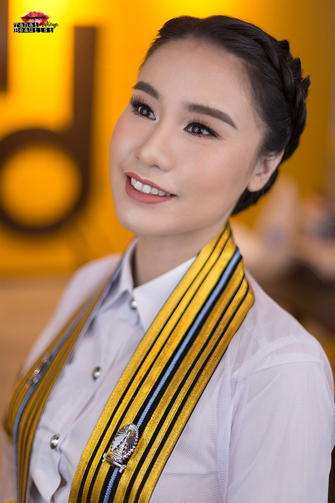 ช่างแต่งหน้ารับปริญญา จุฬาลงกรณ์ TanatBeautist 62-044