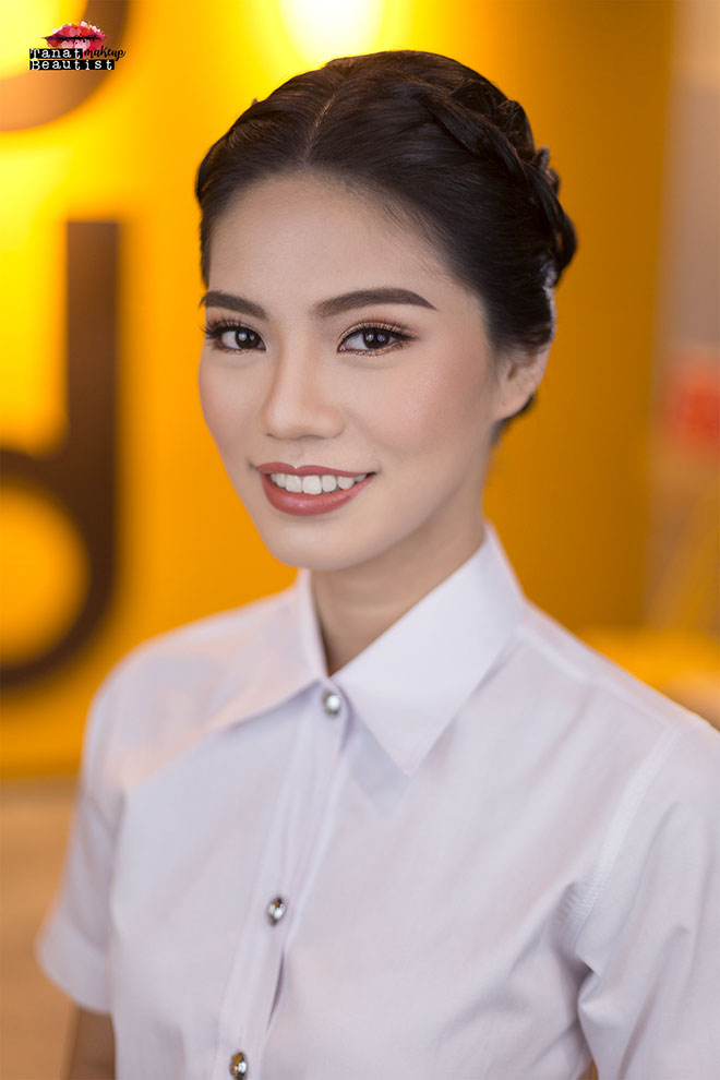 ช่างแต่งหน้ารับปริญญา จุฬาลงกรณ์ TanatBeautist 62-048